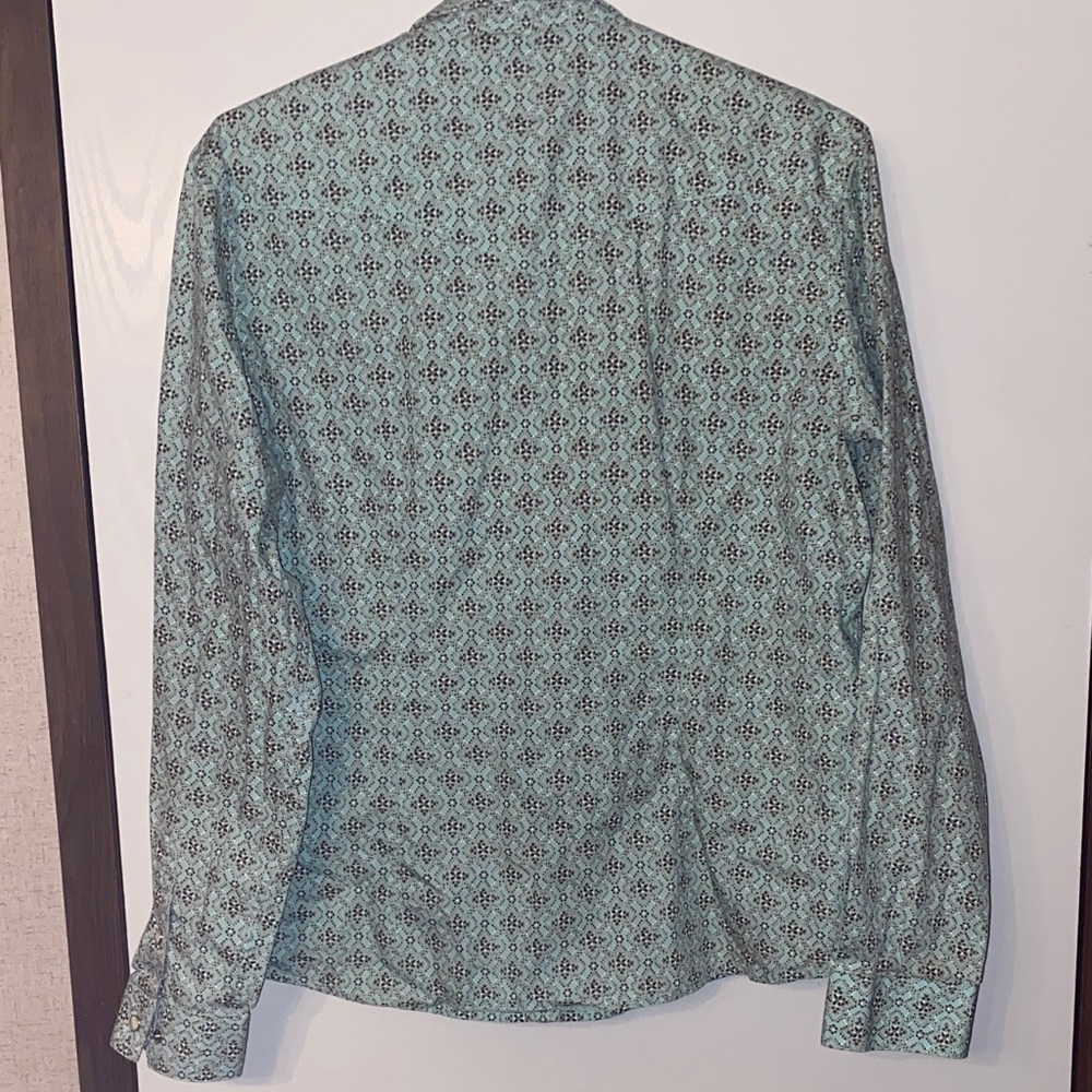 Chic Green Patterned Button Down Shirt - image 6